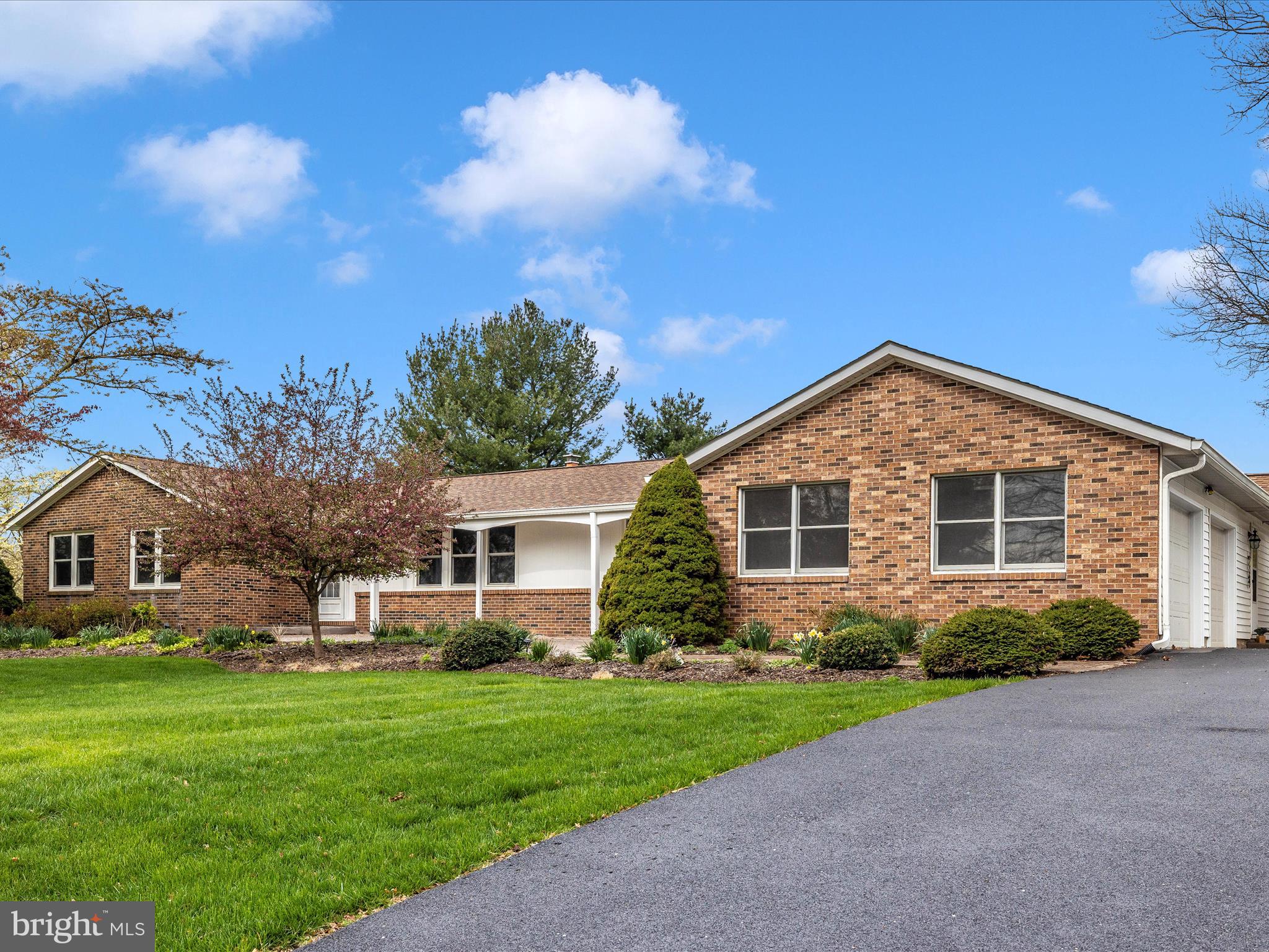 UPPER SENECA CREST - Residential