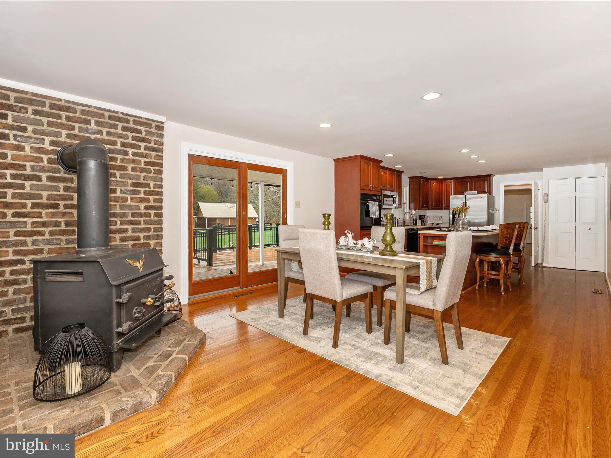 UPPER SENECA CREST - Residential