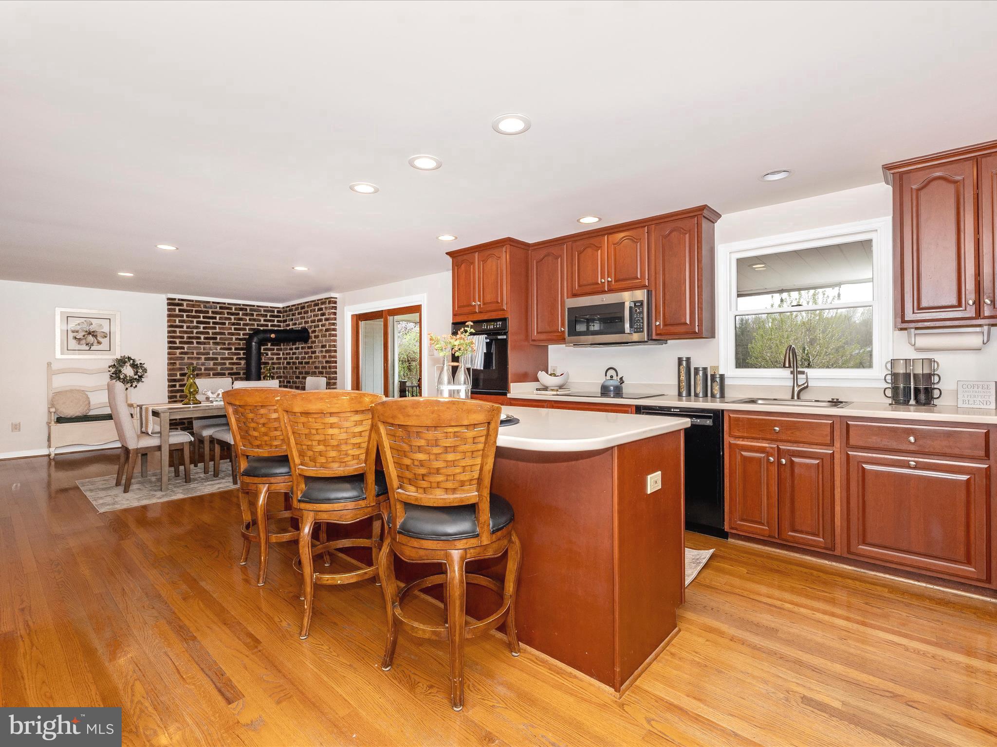 UPPER SENECA CREST - Residential