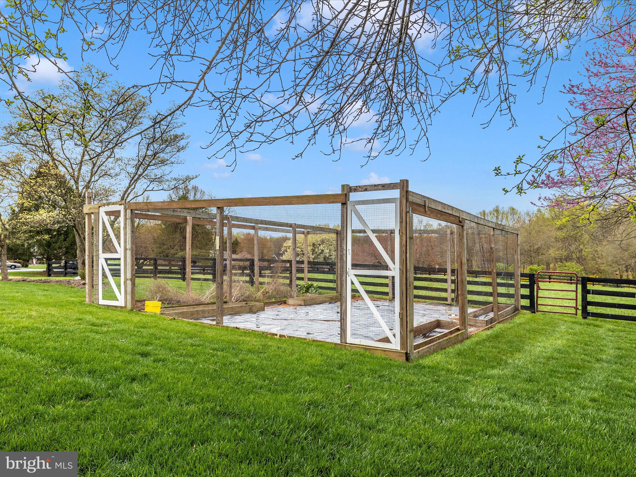 UPPER SENECA CREST - Residential