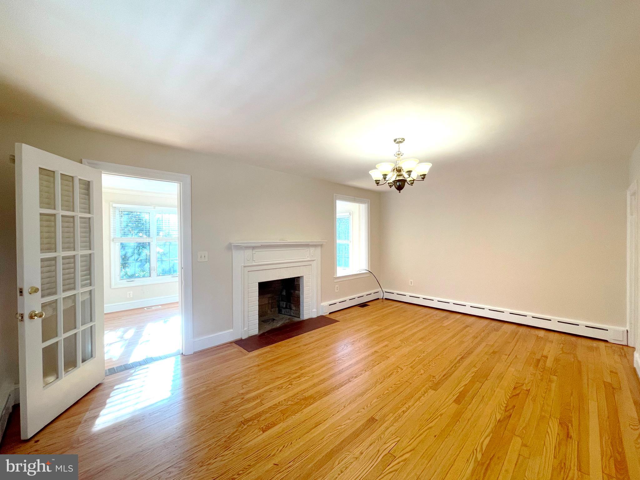 4085 HALLOWING POINT ROAD