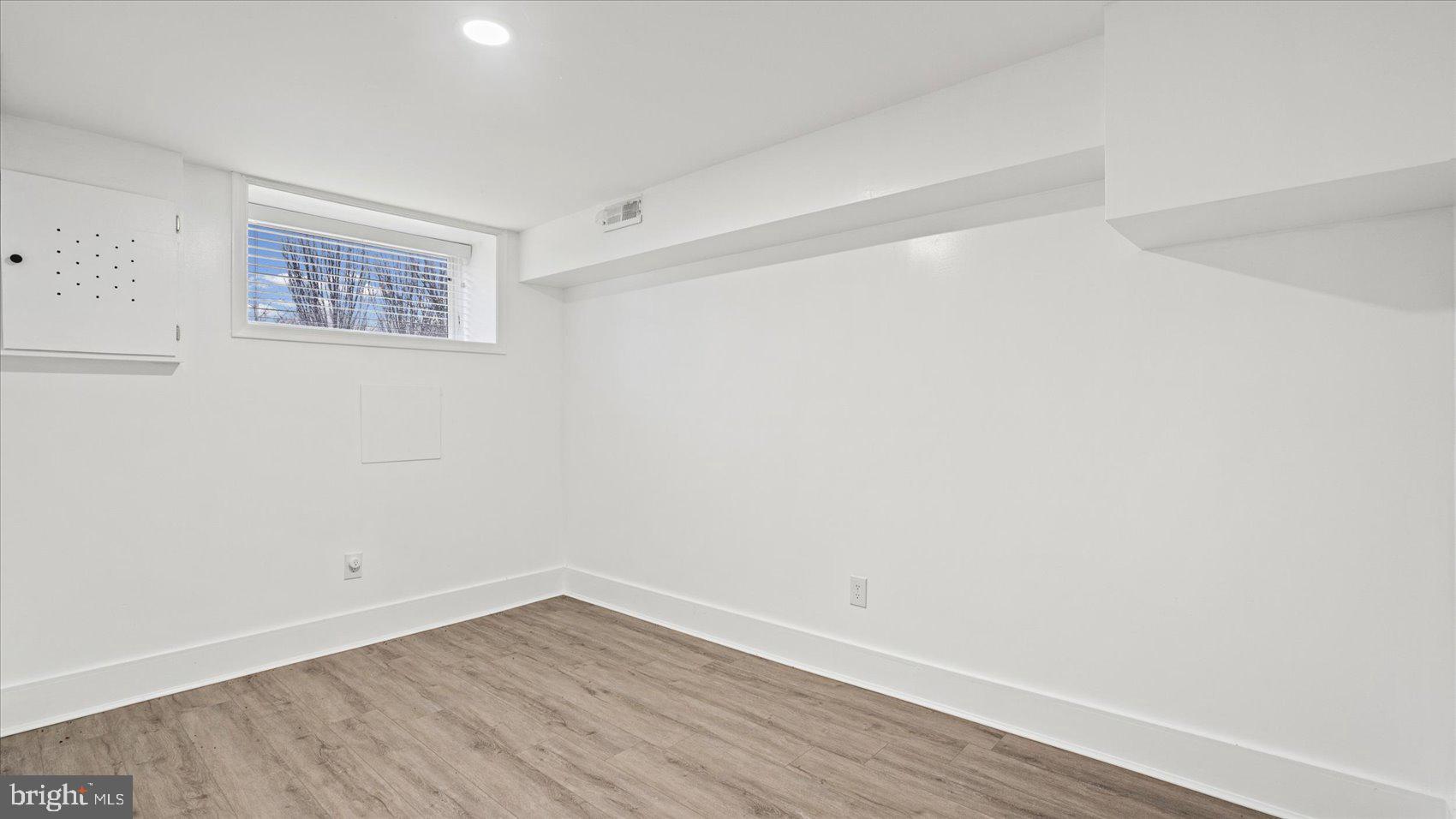 MILTON-MONTFORD - Residential