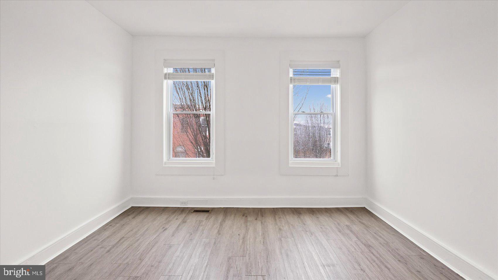 MILTON-MONTFORD - Residential