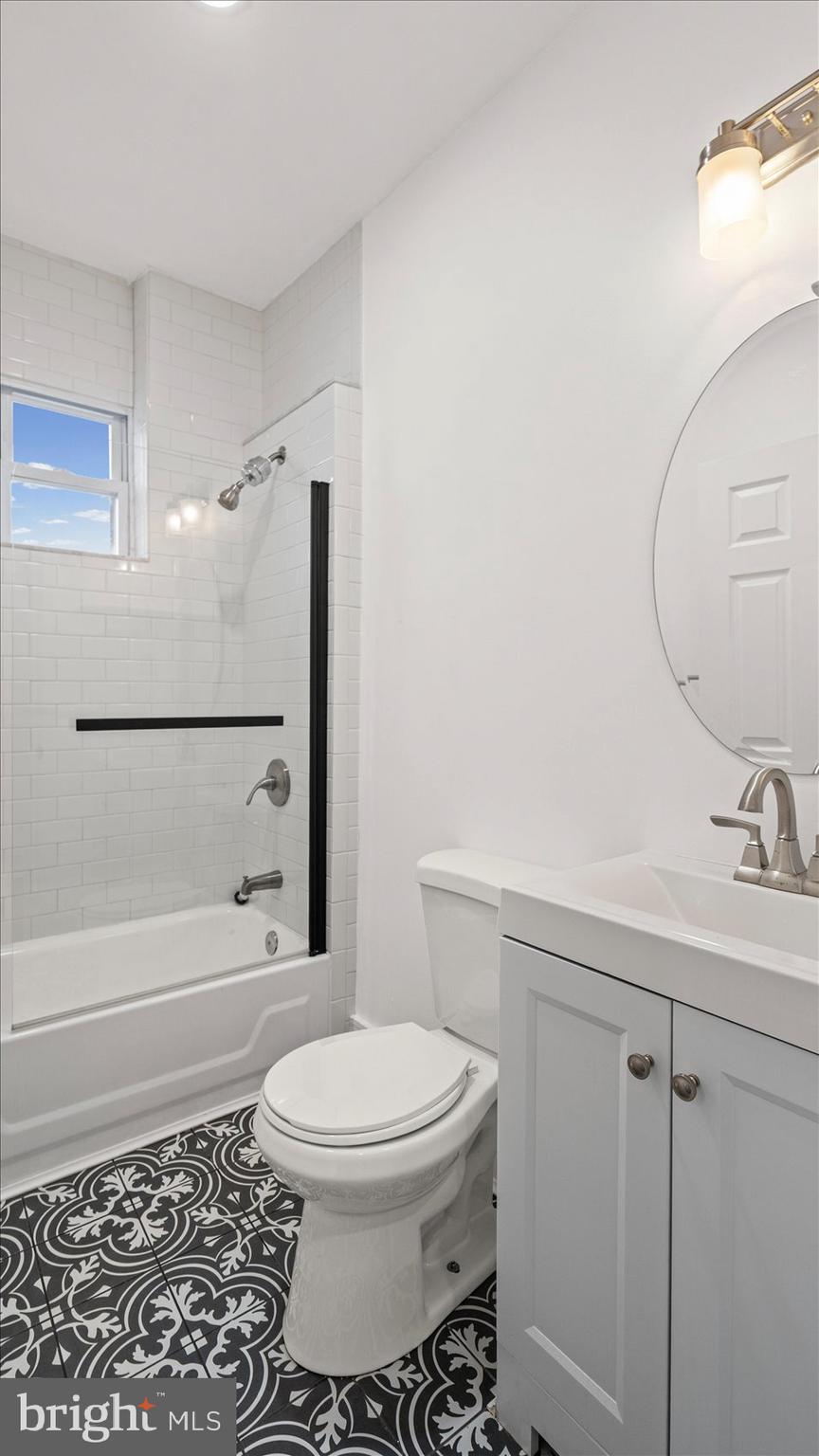 MILTON-MONTFORD - Residential