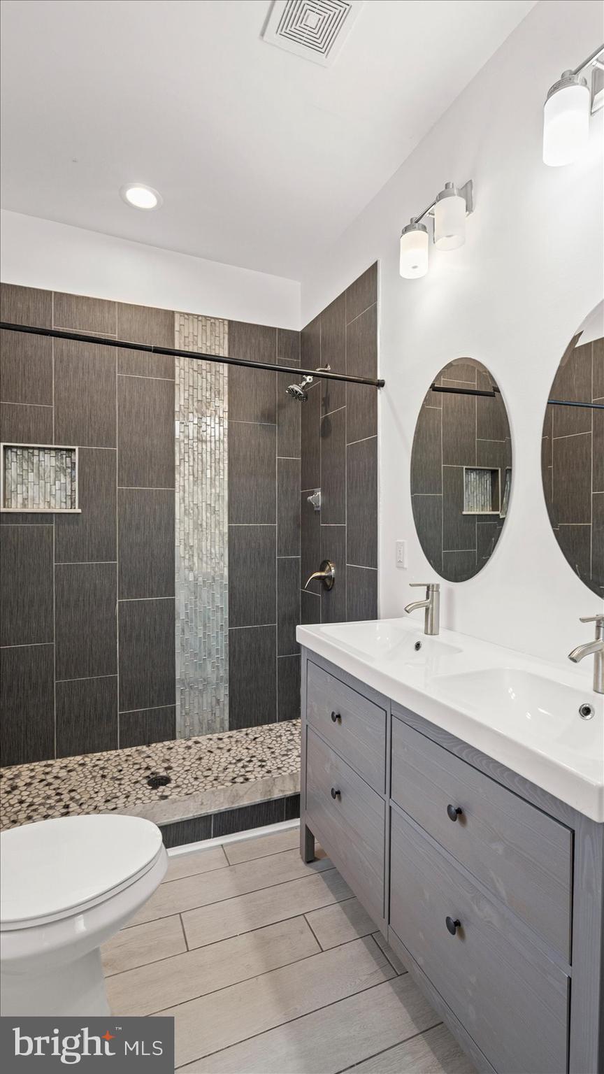 MILTON-MONTFORD - Residential