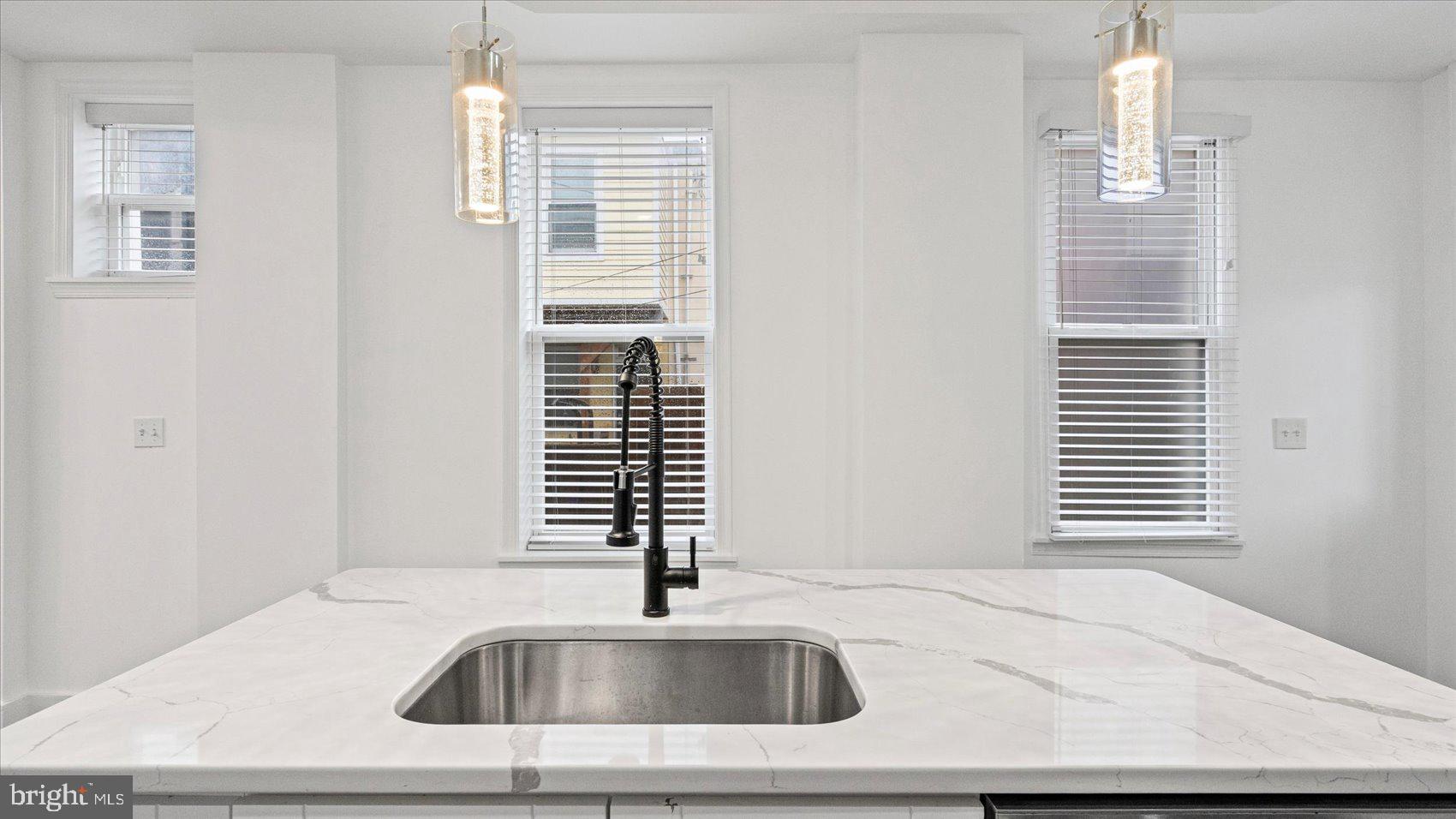 MILTON-MONTFORD - Residential