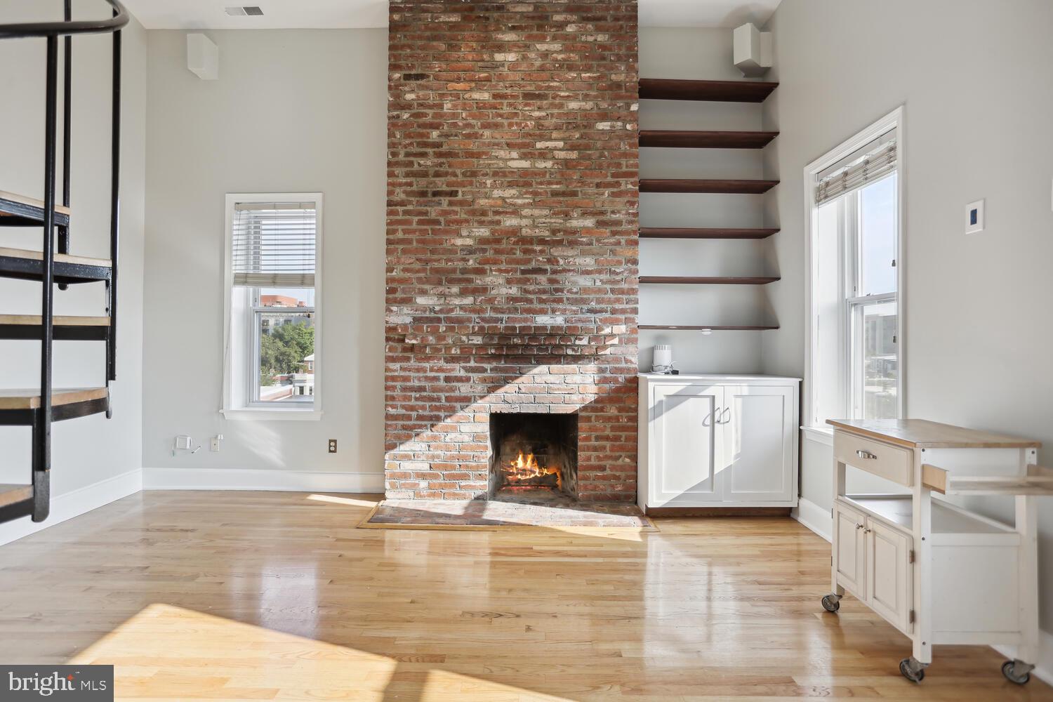 676 4TH STREET NE 402
