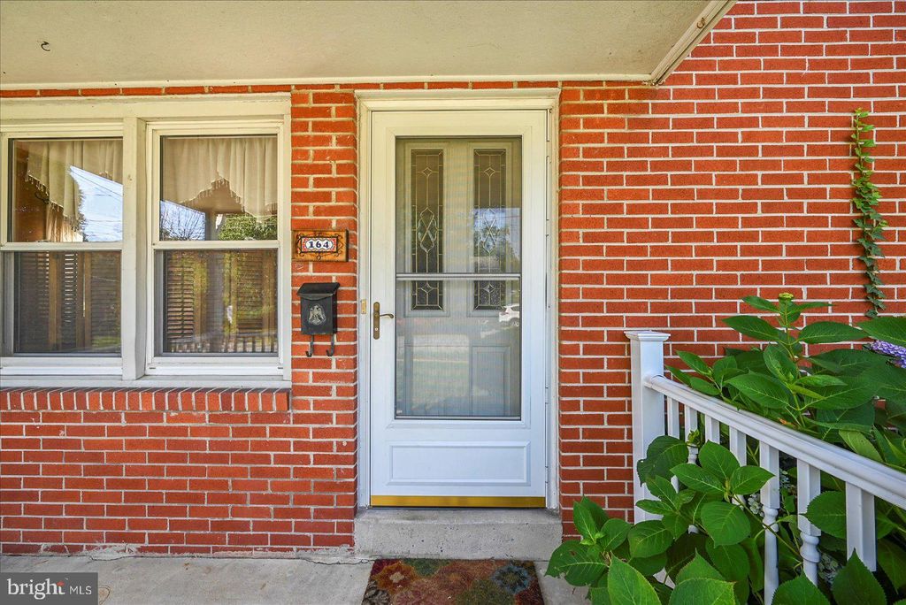 Photo of 164 New Street, MILLERSVILLE, PA 17551 (MLS # PALA2074150)