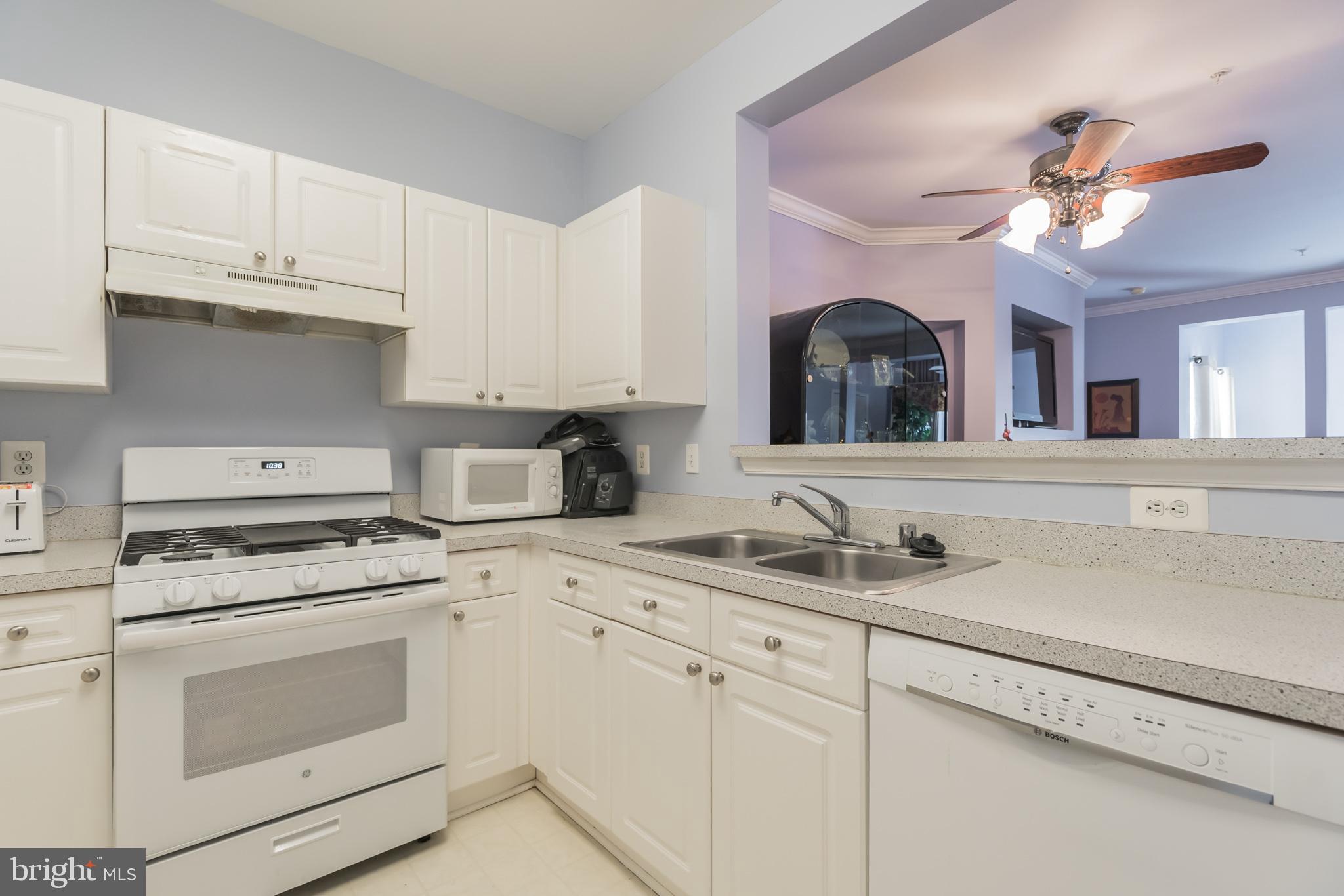 CAMERON GROVE - Residential