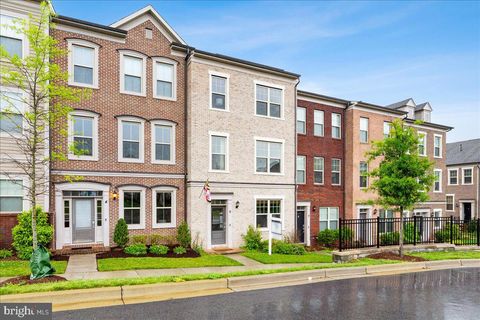 6 PAINTED LADY WAY CLARKSBURG MD 20871