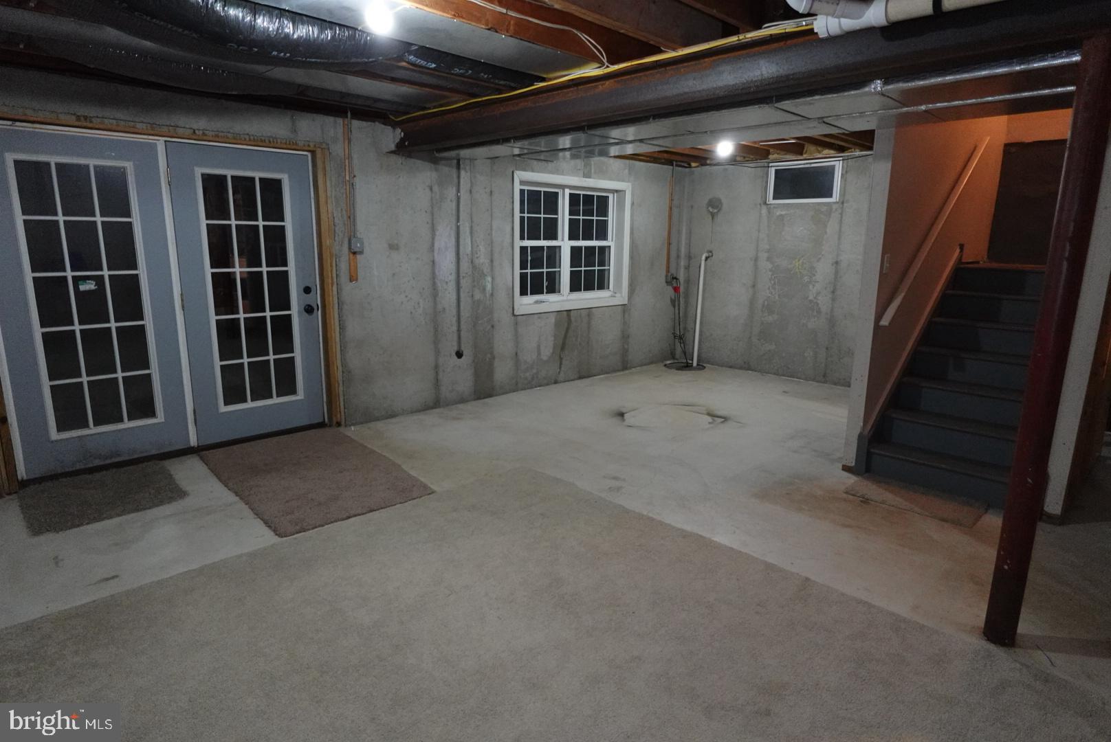 MONTGOMERY MEADOWS - Residential Lease