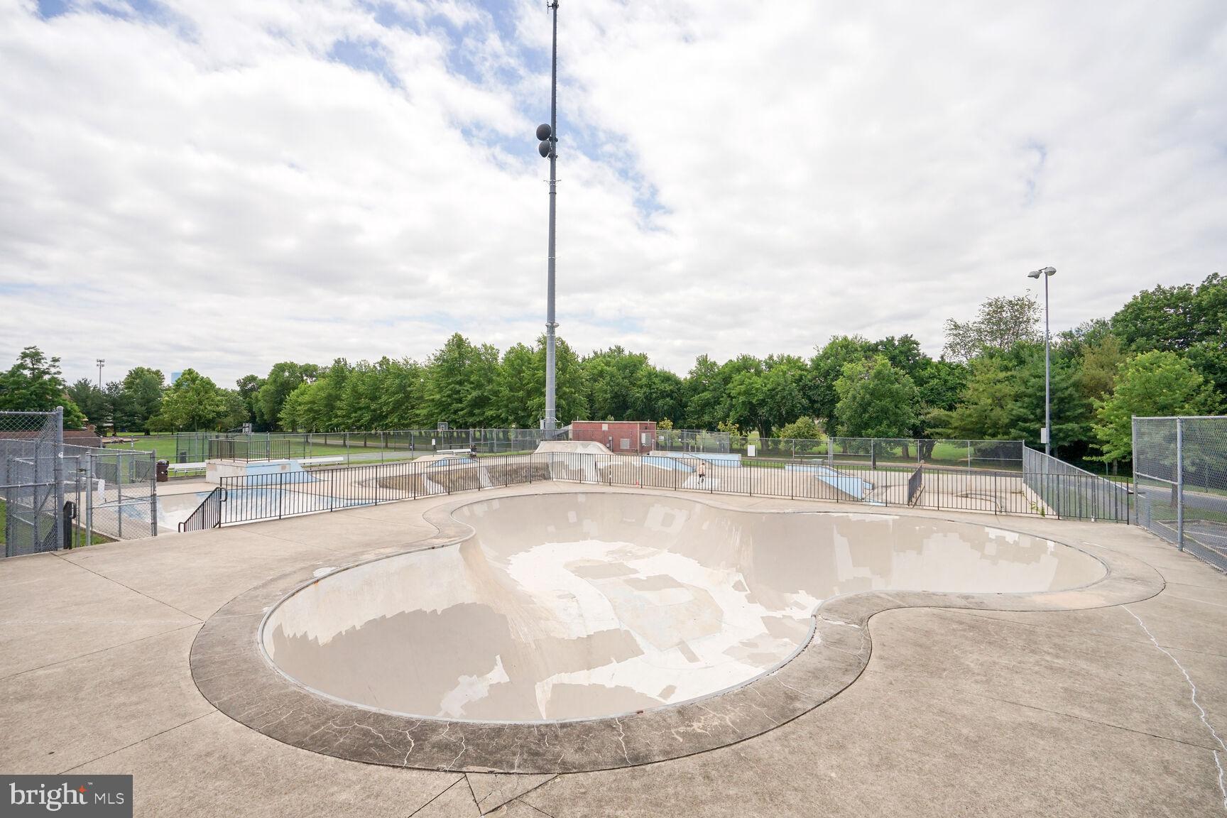 WILLOW BEND - Residential