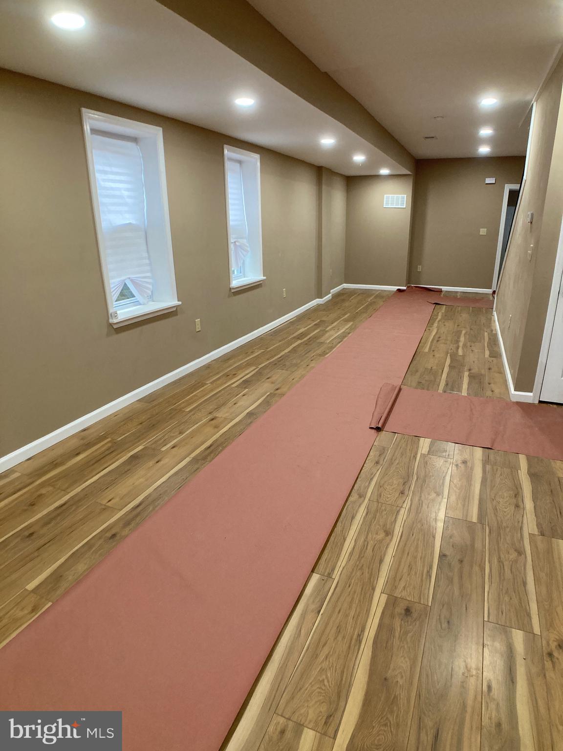 MILL CREEK - Residential