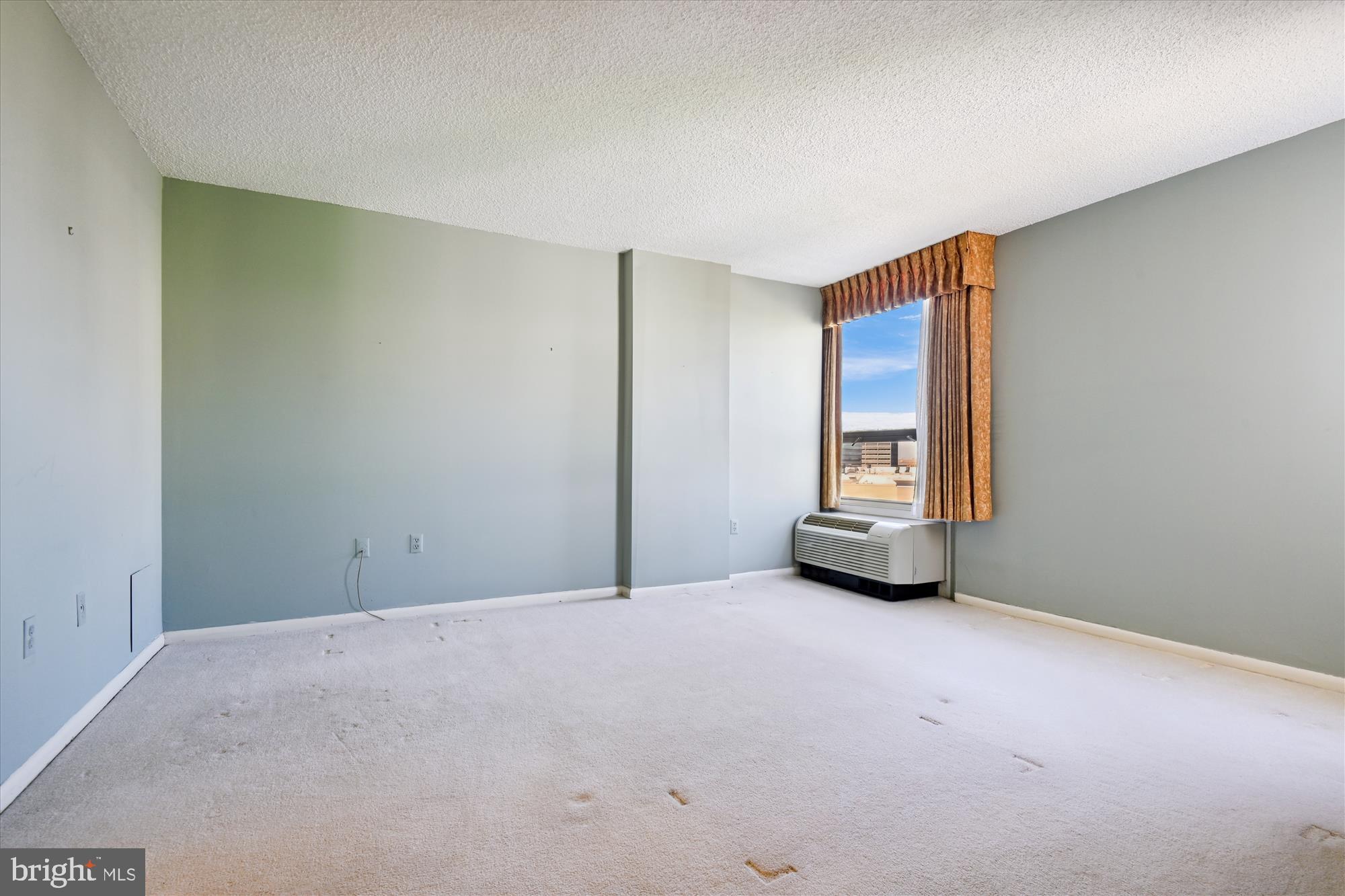 THE RIDGELY - Residential