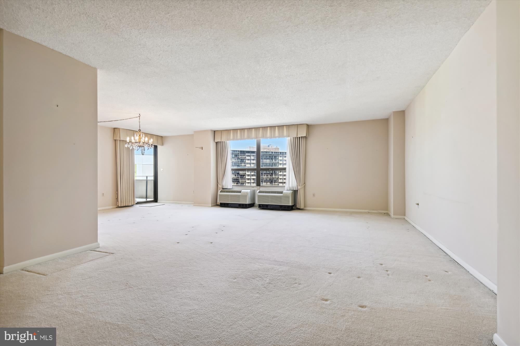 THE RIDGELY - Residential