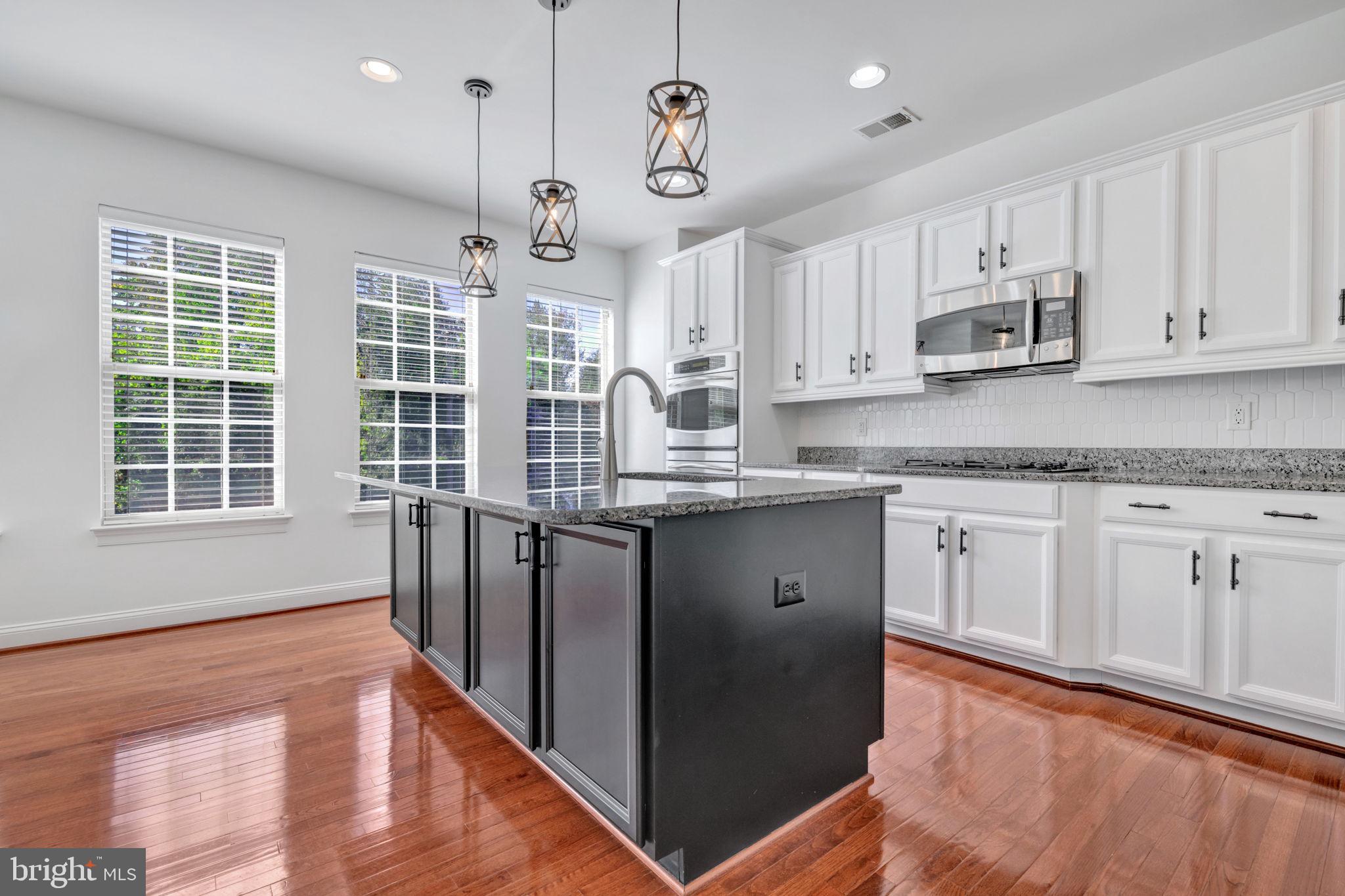 616 OVERLOOK PARK DRIVE 84