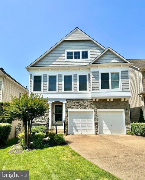 Photo of 5643 Tower Hill Circle, ALEXANDRIA, VA 22315 (MLS # VAFX2309408)