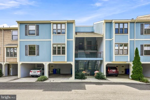 131 Kings Croft, Cherry Hill, NJ MLS: NJCD2125754