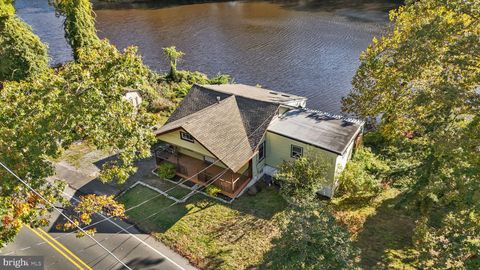 Photo of 402 W Lakeshore Drive, BROWNS MILLS, NJ 08015 (MLS # NJBL2097944)