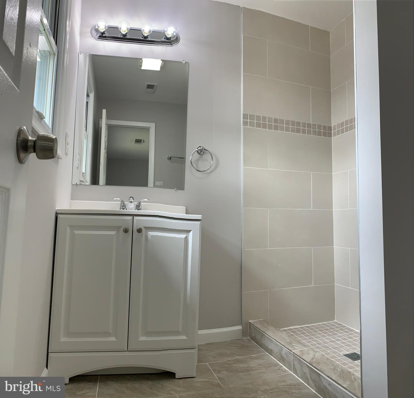 ROSEDALE - Residential