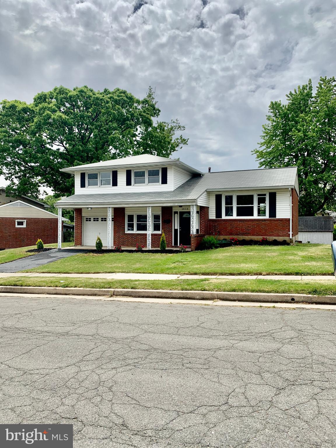 ROSEDALE - Residential