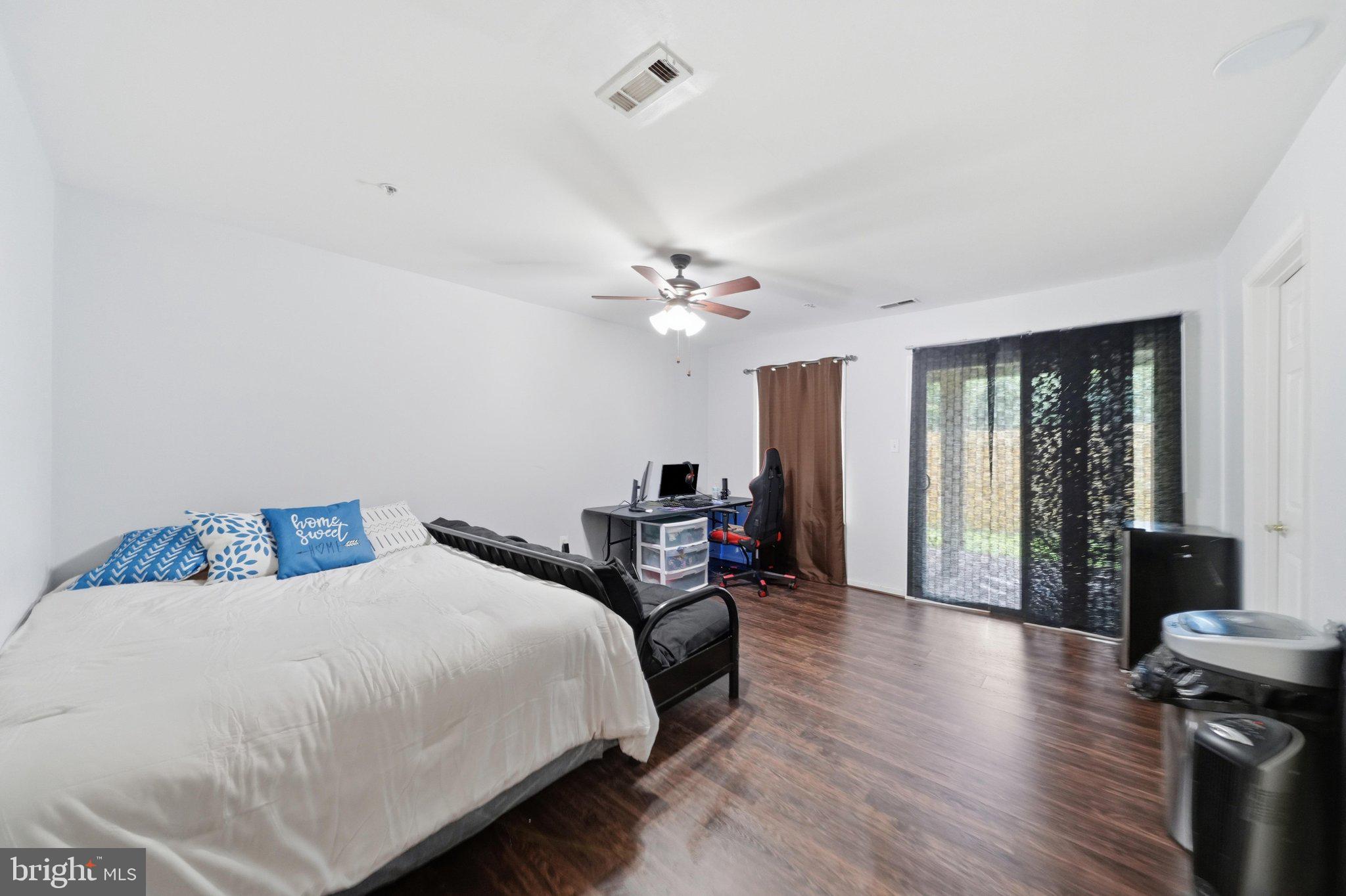4107 APPLE LEAF COURT