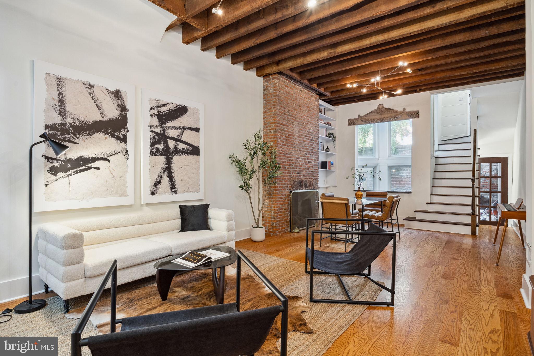 SOCIETY HILL - Residential