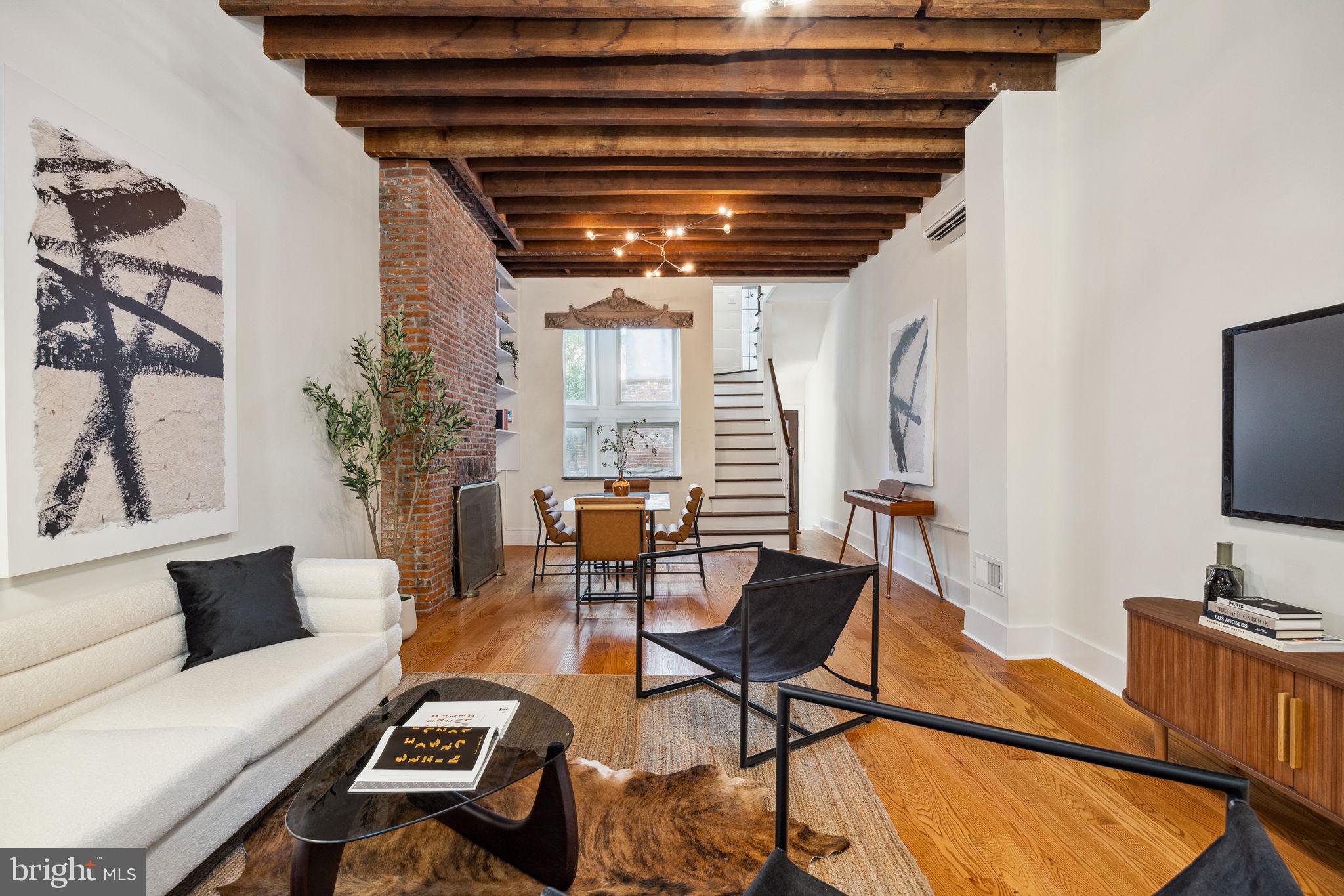 SOCIETY HILL - Residential