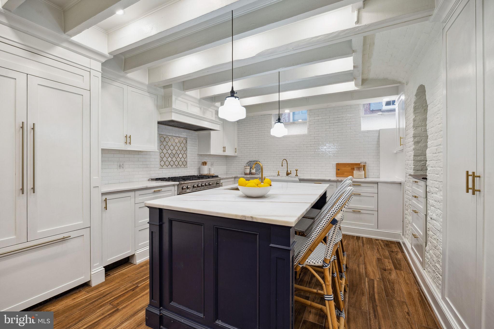 SOCIETY HILL - Residential