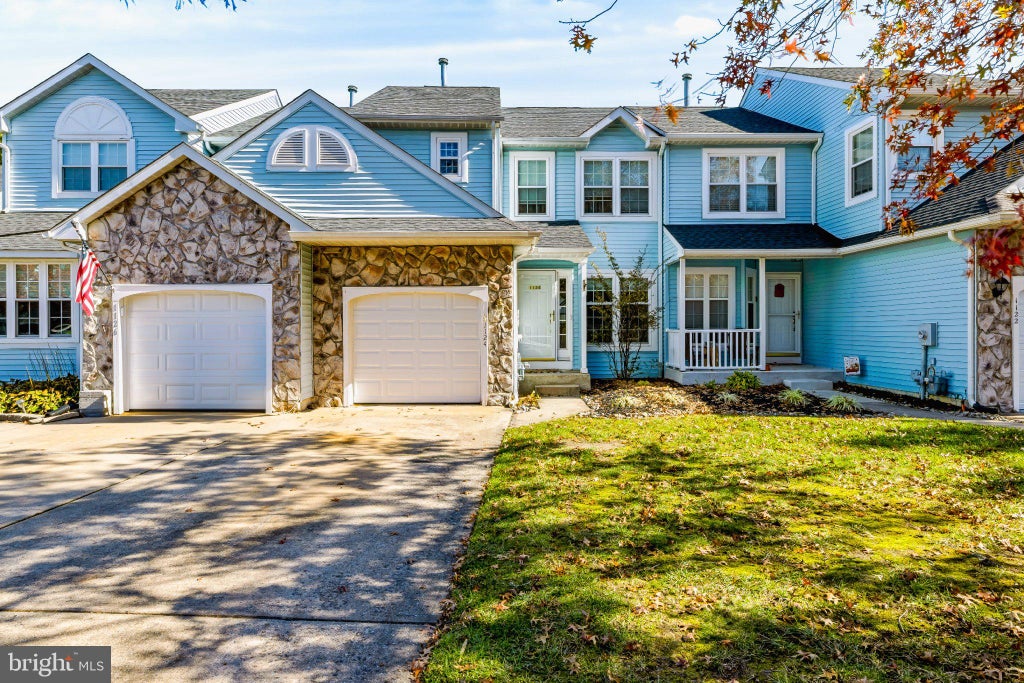 Photo of 1124 Shamrock Way, WILLIAMSTOWN, NJ 08094 (MLS # NJGL2080262)