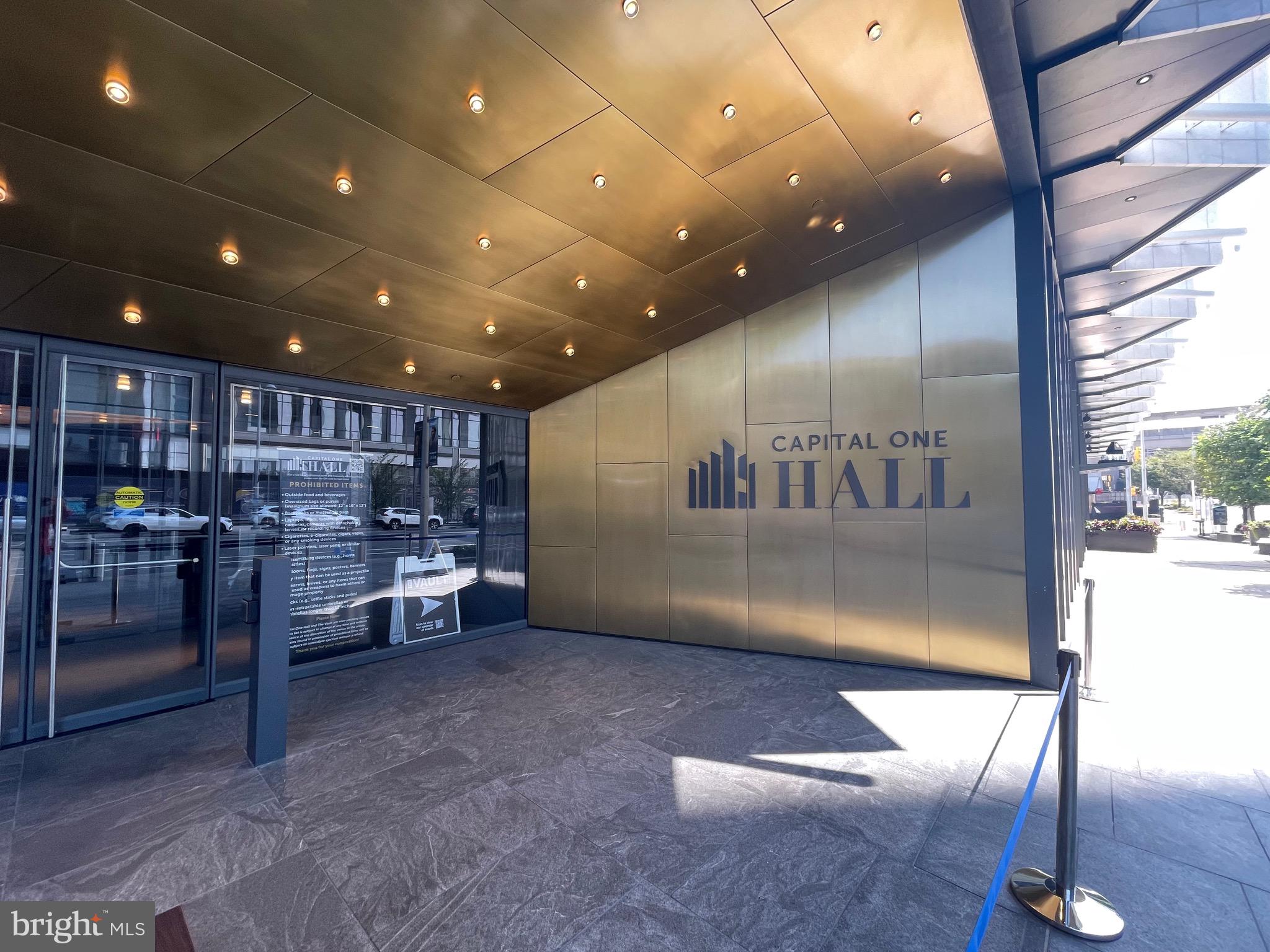 GATES OF MCLEAN - Residential