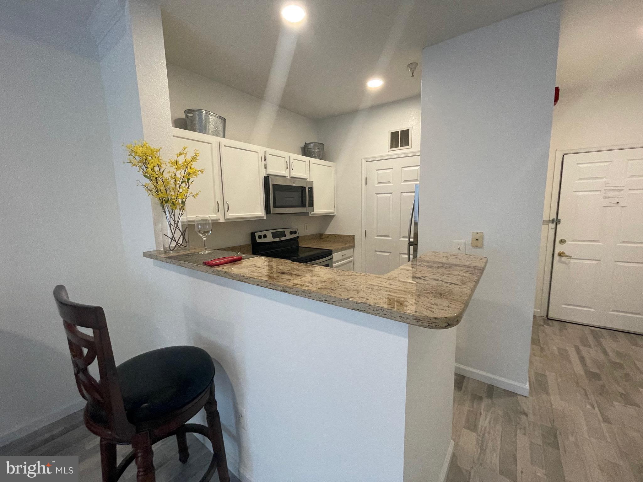 GATES OF MCLEAN - Residential