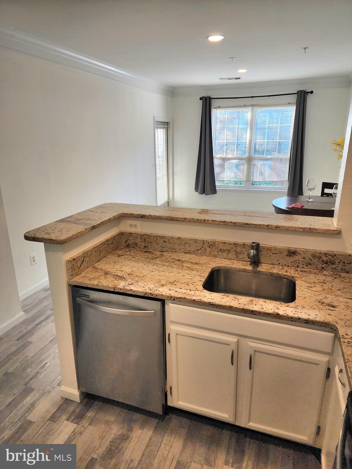 GATES OF MCLEAN - Residential