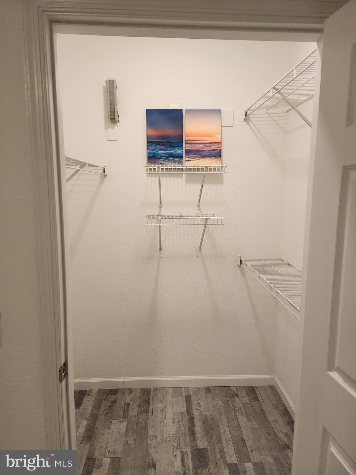 GATES OF MCLEAN - Residential