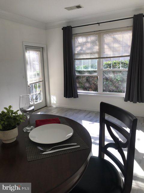 GATES OF MCLEAN - Residential