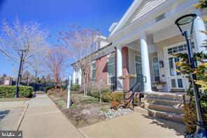 GATES OF MCLEAN - Residential