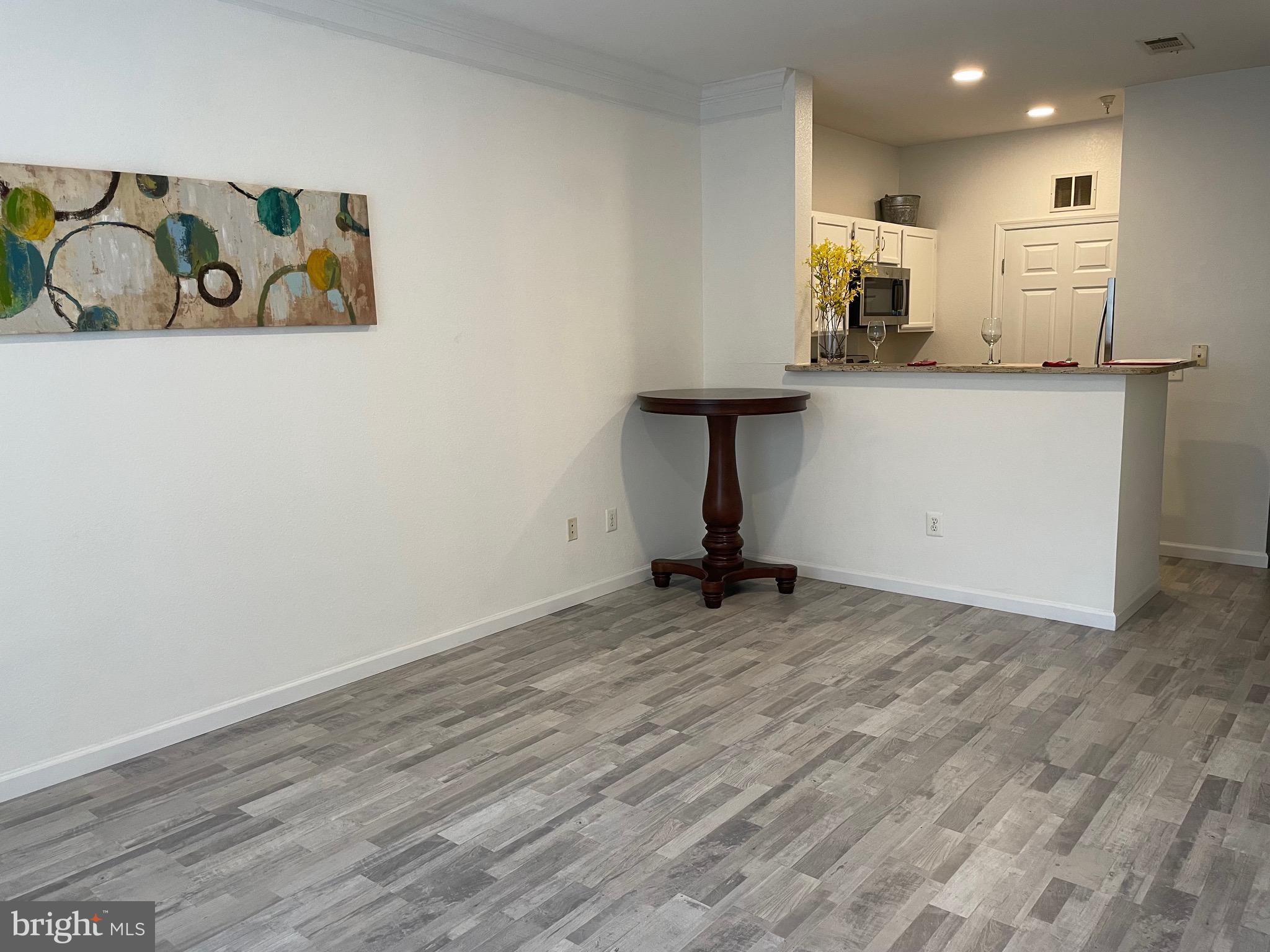 GATES OF MCLEAN - Residential