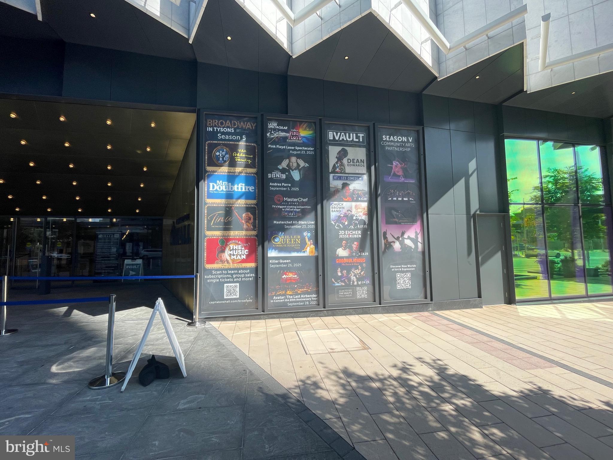 GATES OF MCLEAN - Residential