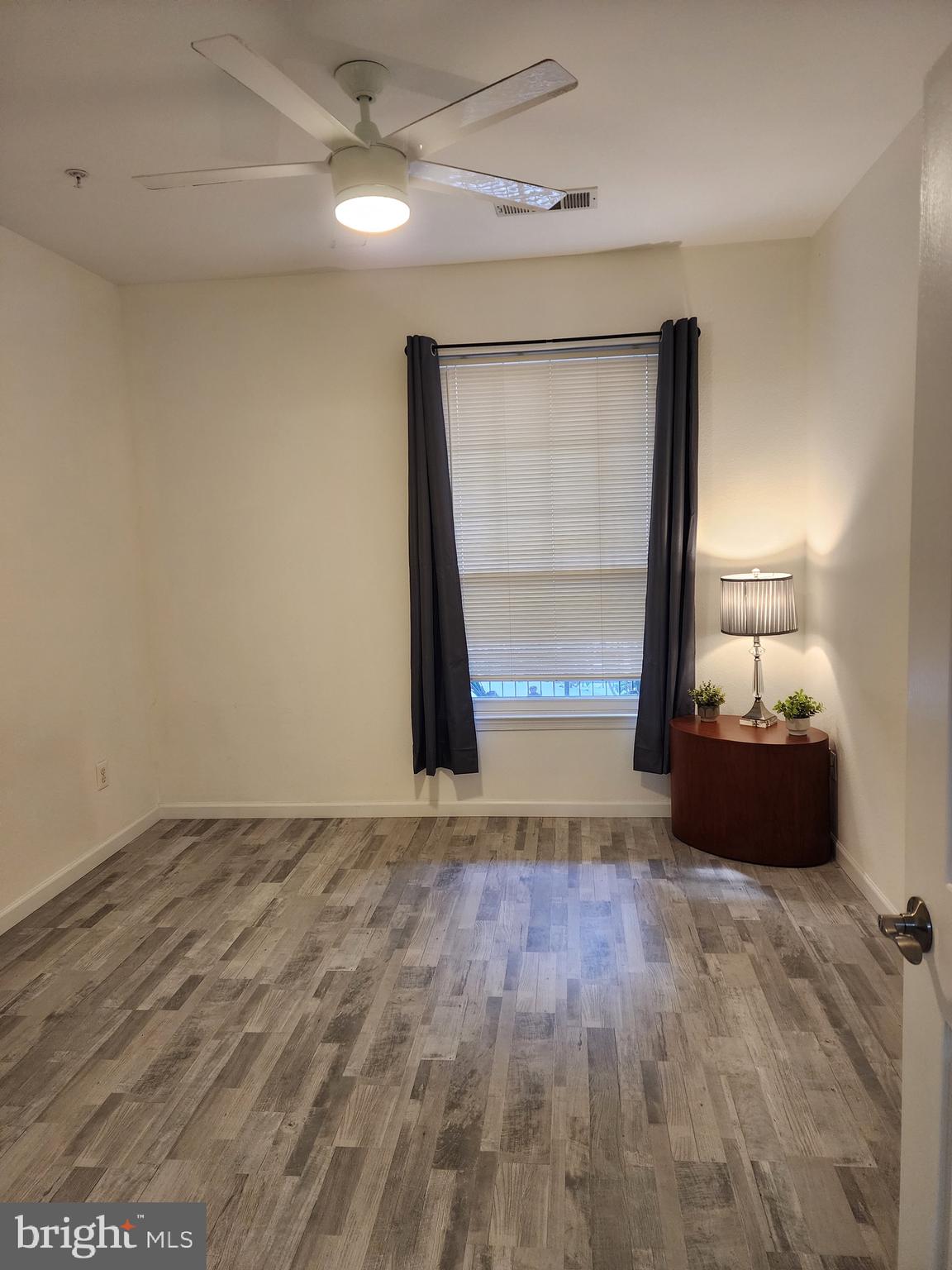 GATES OF MCLEAN - Residential