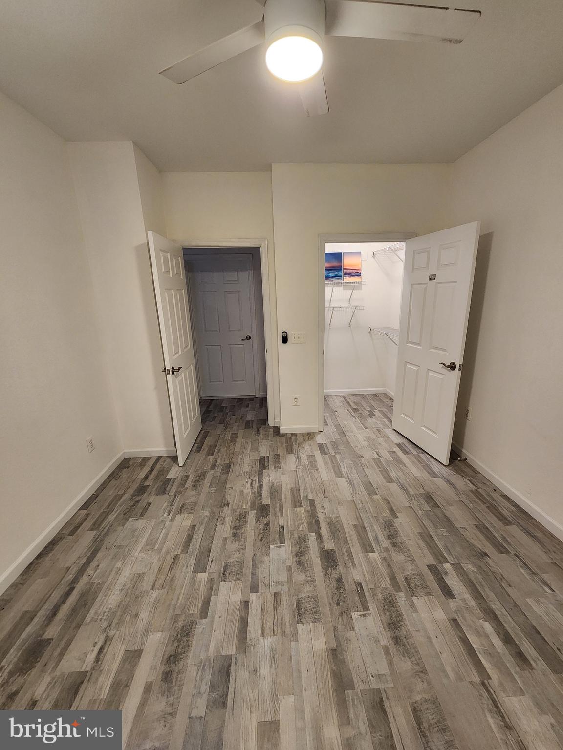 GATES OF MCLEAN - Residential