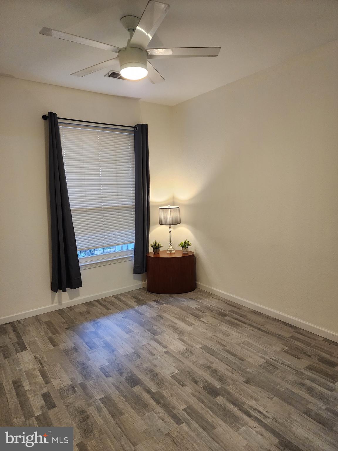 GATES OF MCLEAN - Residential