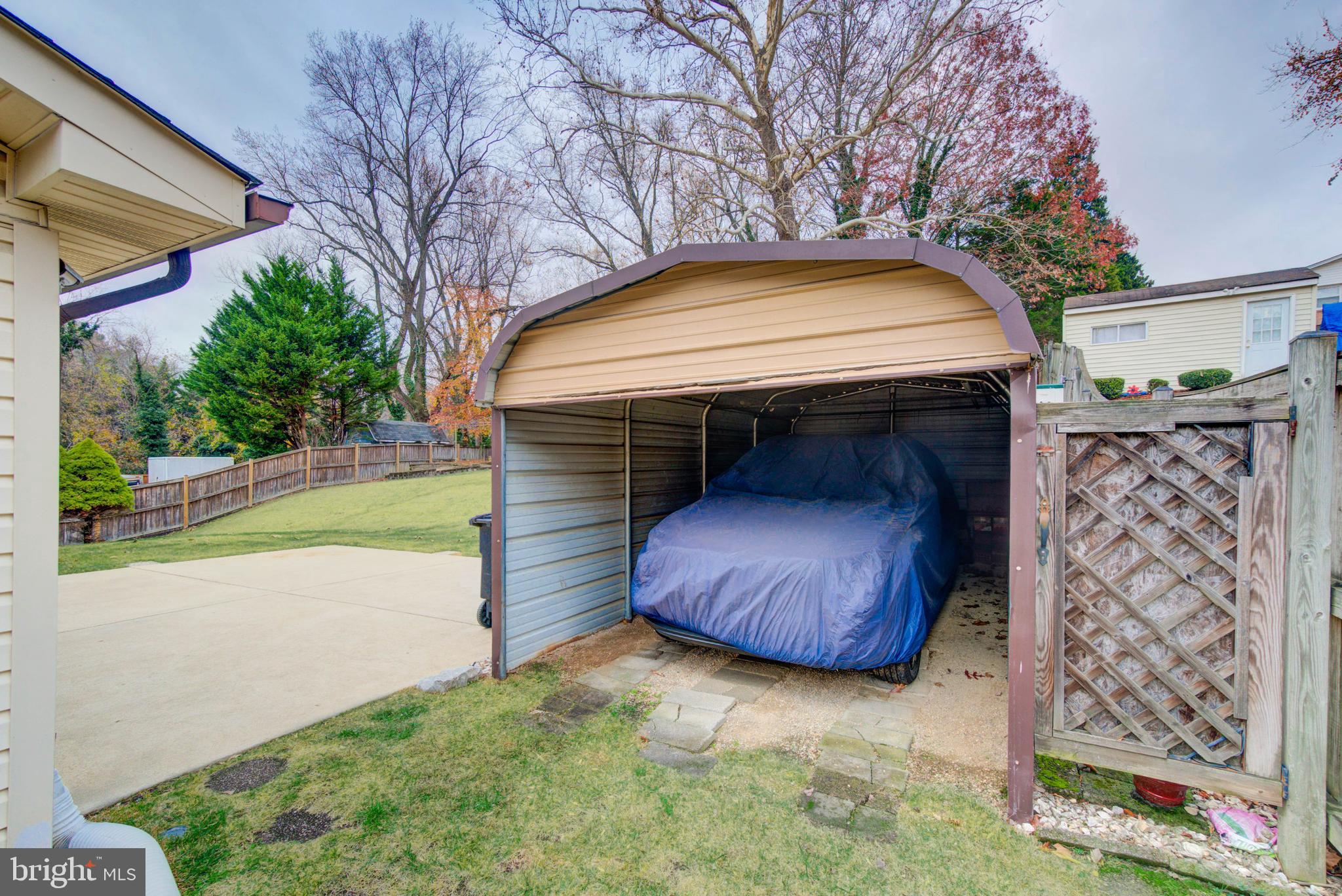 WOODBERRY FOREST - Residential