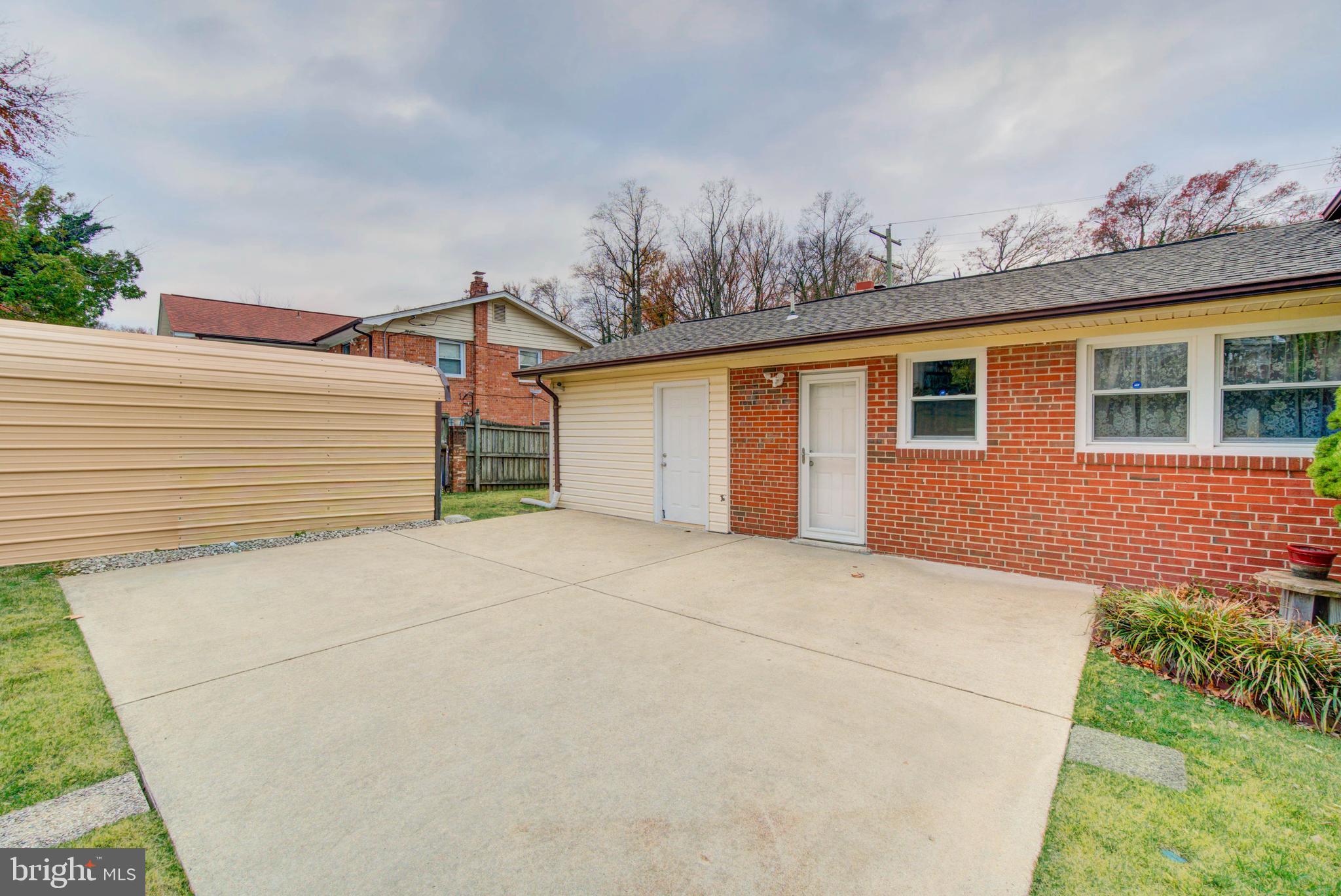 WOODBERRY FOREST - Residential