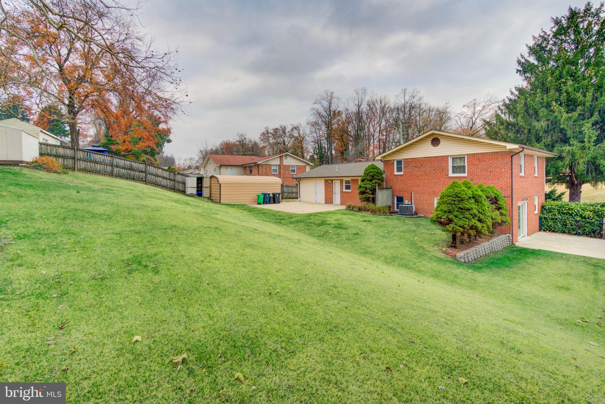 WOODBERRY FOREST - Residential