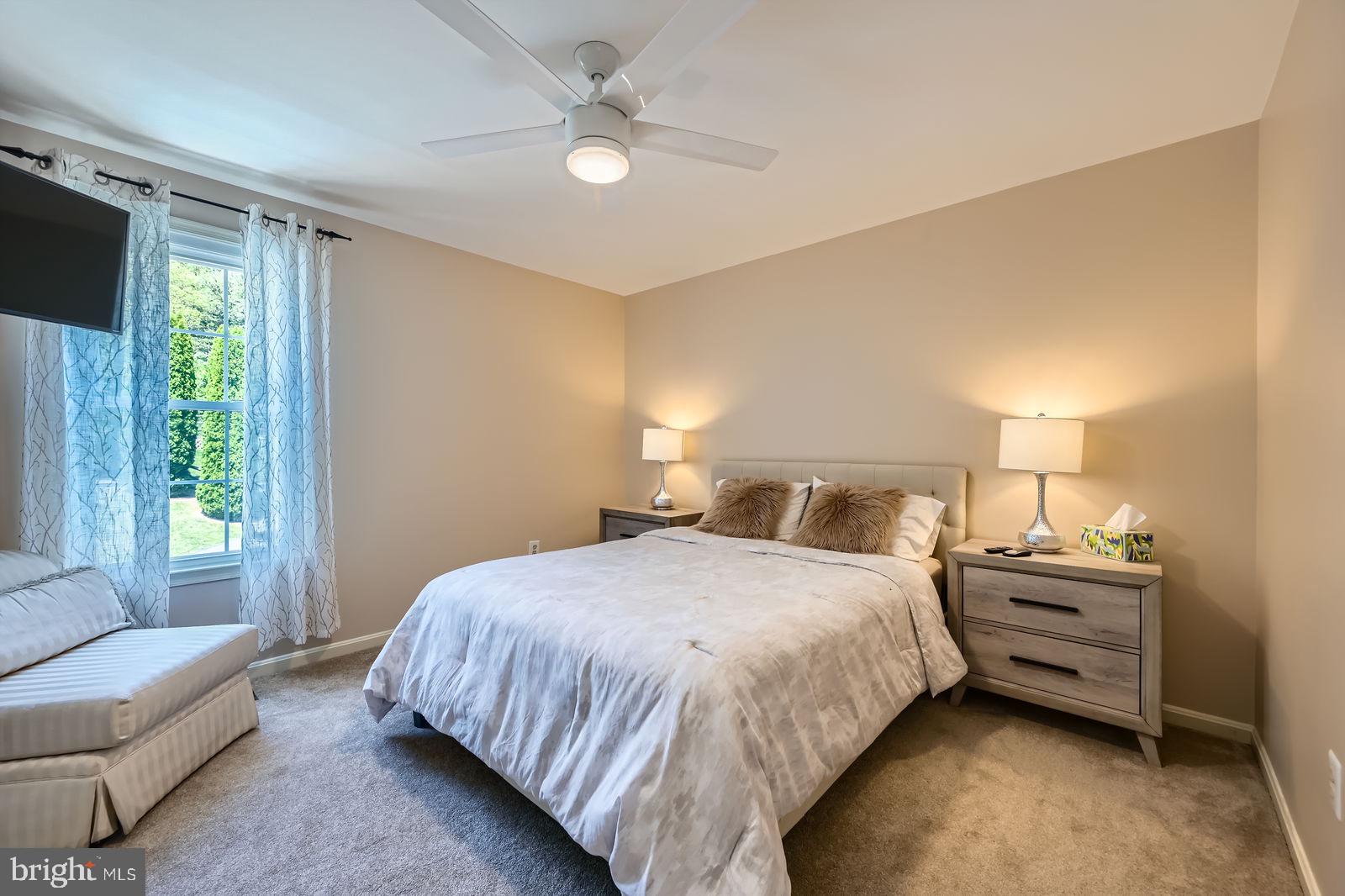 WINDSOR MILL - Residential