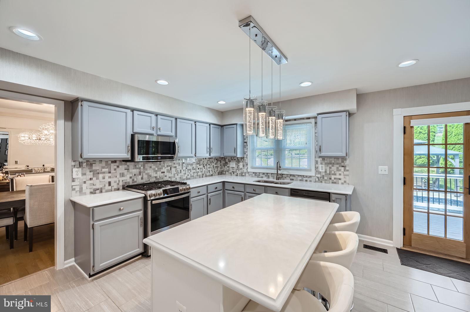 WINDSOR MILL - Residential