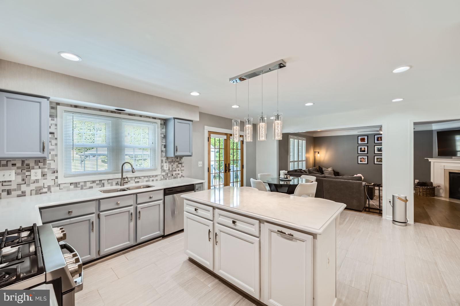 WINDSOR MILL - Residential