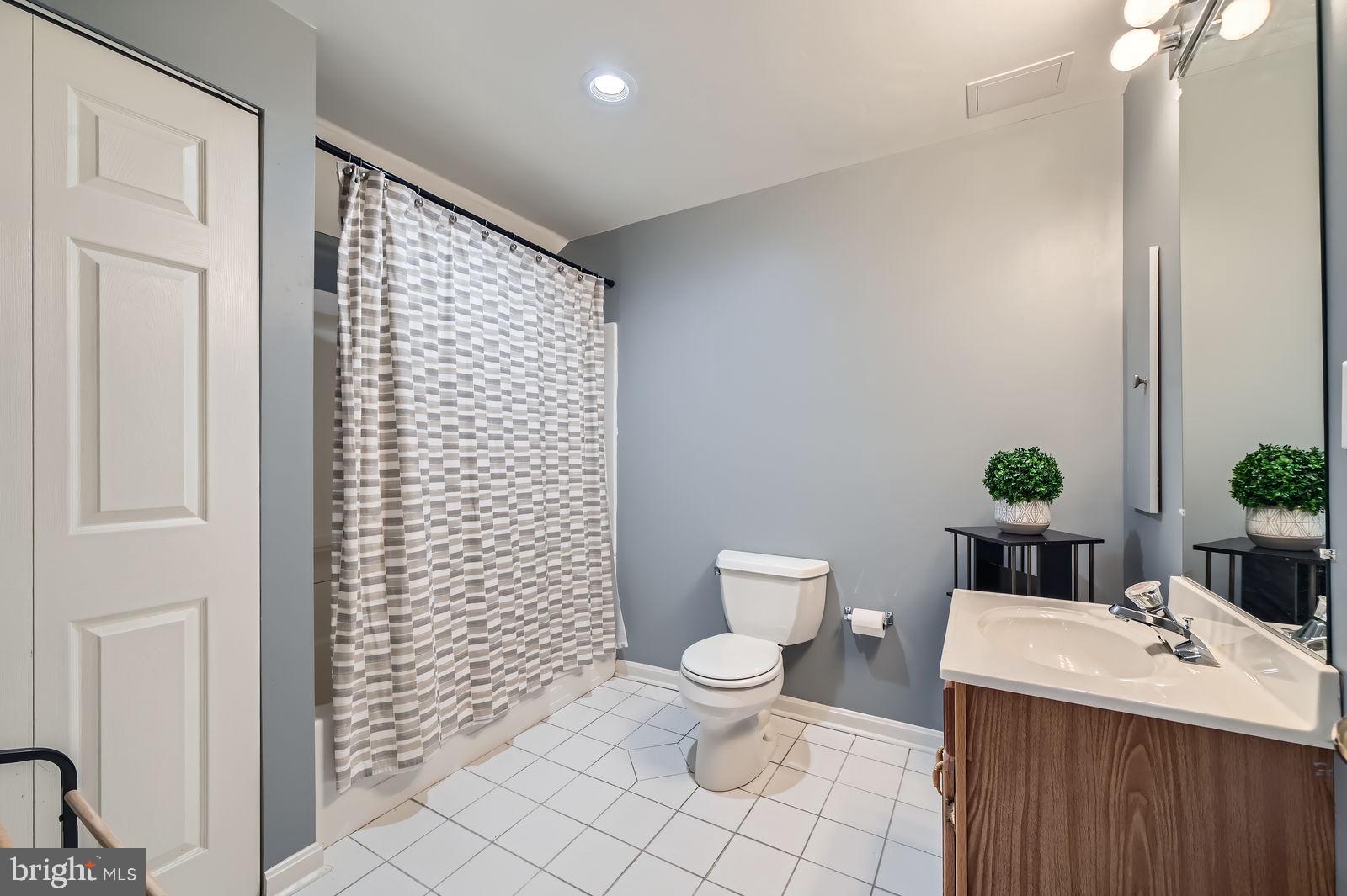 WINDSOR MILL - Residential