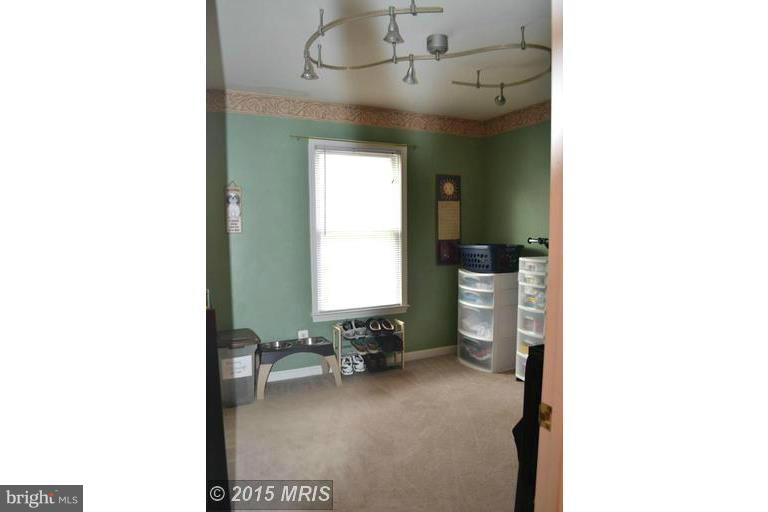 LAKE LAND - Residential