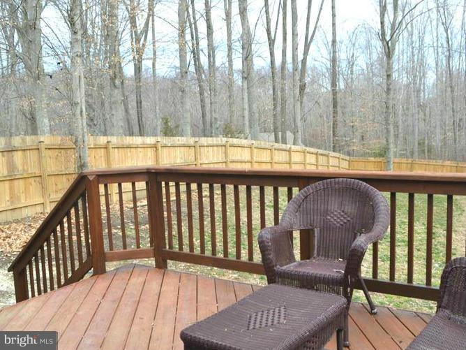 LAKE LAND - Residential